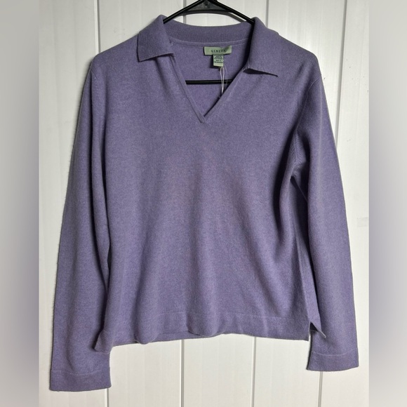 Geneva Sweaters - Geneva Cashmere Lavender V-Neck Collared Sweater